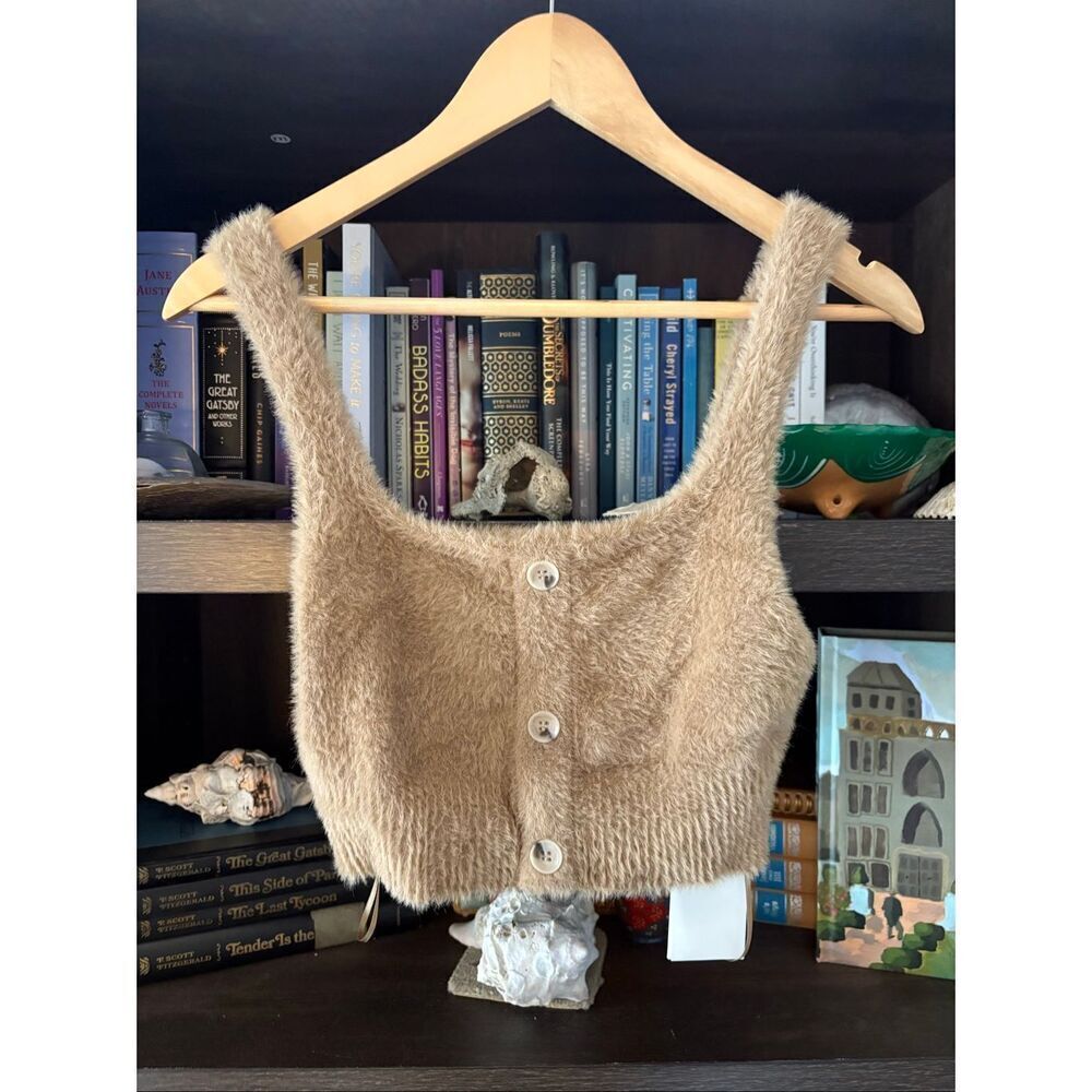 NWT Good American Fuzzy Tan Button Front Crop Tank Size 2